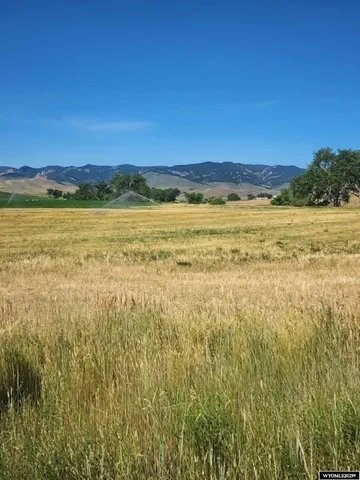 $158,000 | 8 Headquarters Lane, Hiland, WY 82638