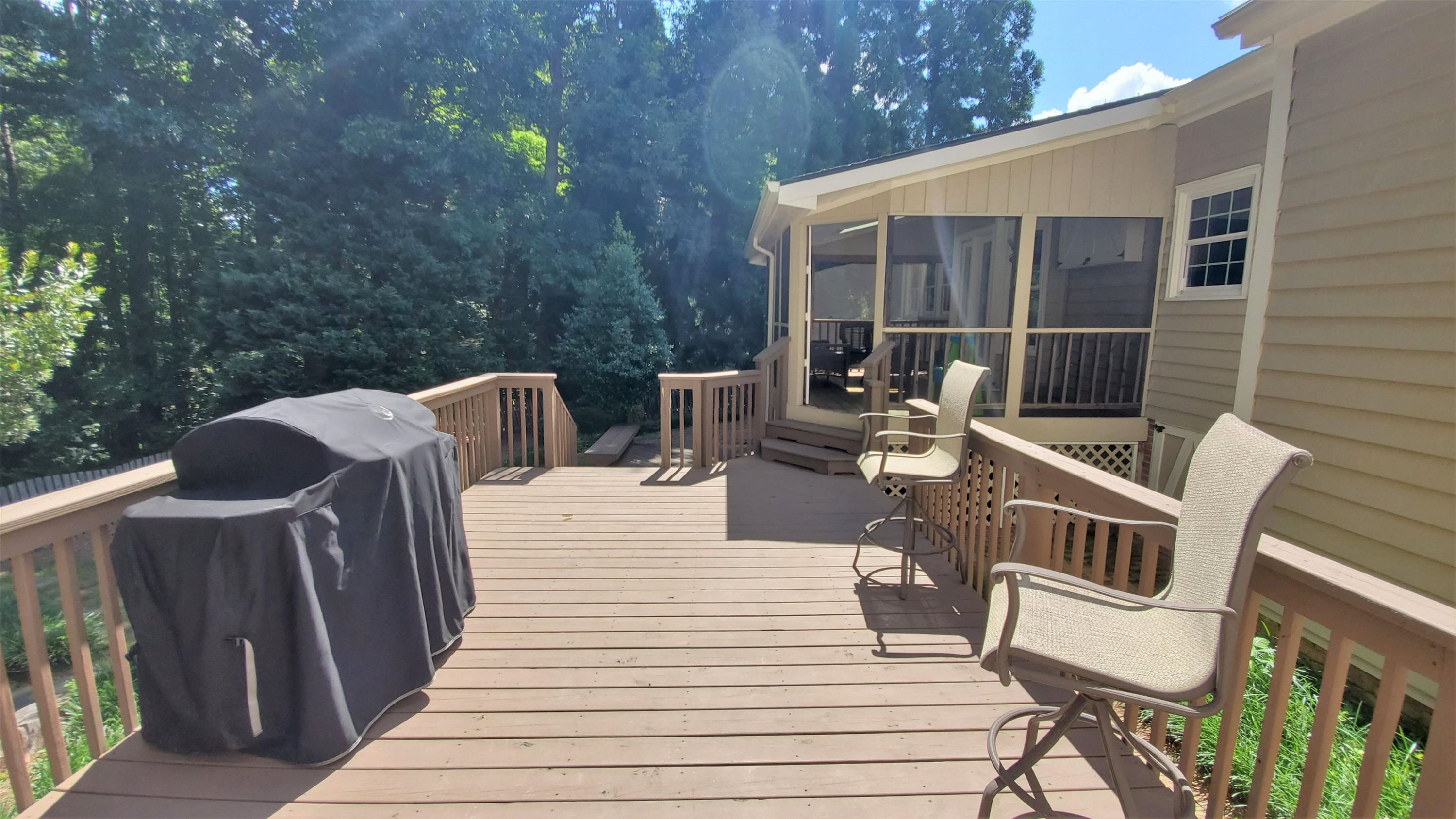 1940 Wilton Circle Raleigh, NC 27615 - Photo 28 of 30 deck