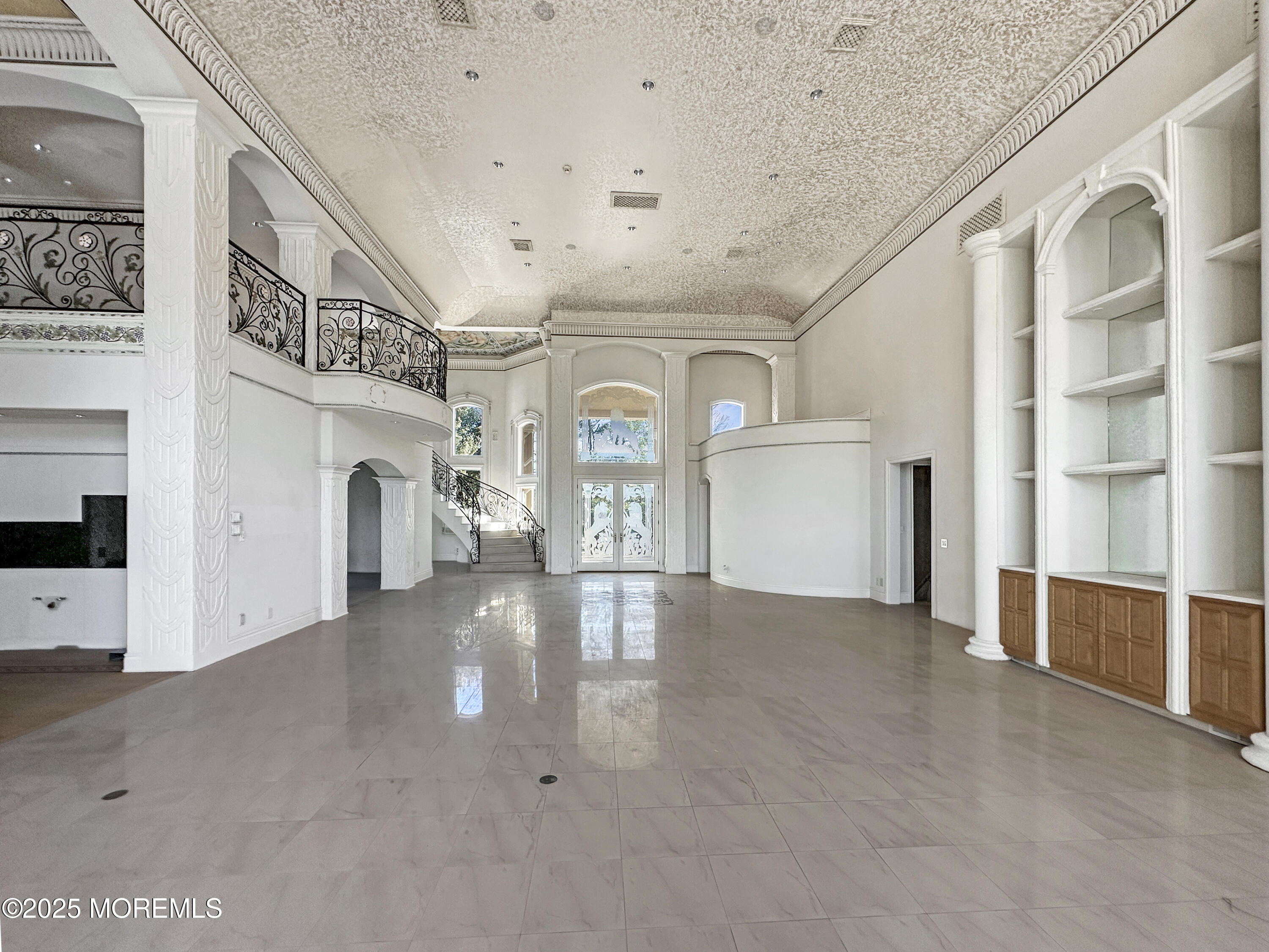 105 Middletown Road Holmdel, NJ 07733 - Photo 23 of 54 a view of a hallway with entryway