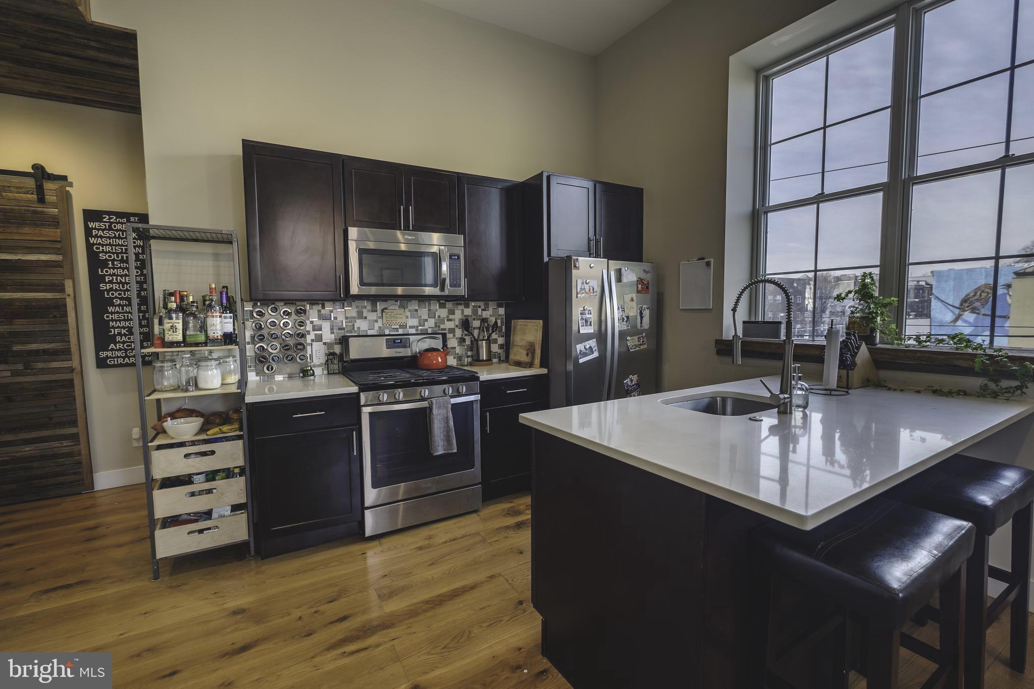 705-7 South 5th Street, Unit 203 Philadelphia, PA 19147 - Photo 1 of 8