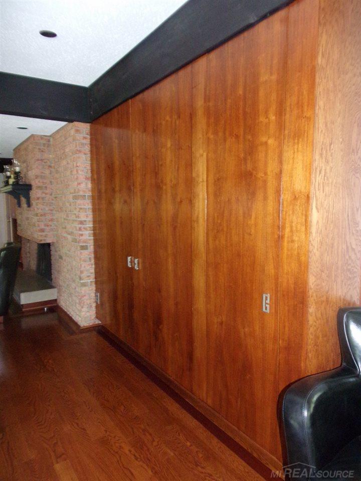 1070 North Renaud Road Grosse Pointe Woods, MI 48236 - Photo 25 of 50