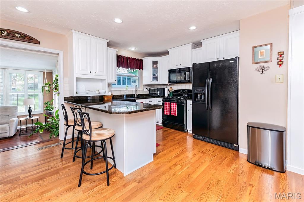 2140 Pierport Circle St. Louis, MO 63129 - Photo 11 of 50