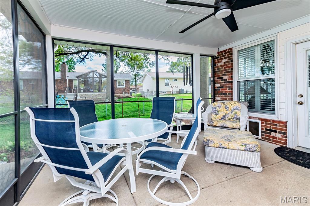 2140 Pierport Circle St. Louis, MO 63129 - Photo 23 of 50