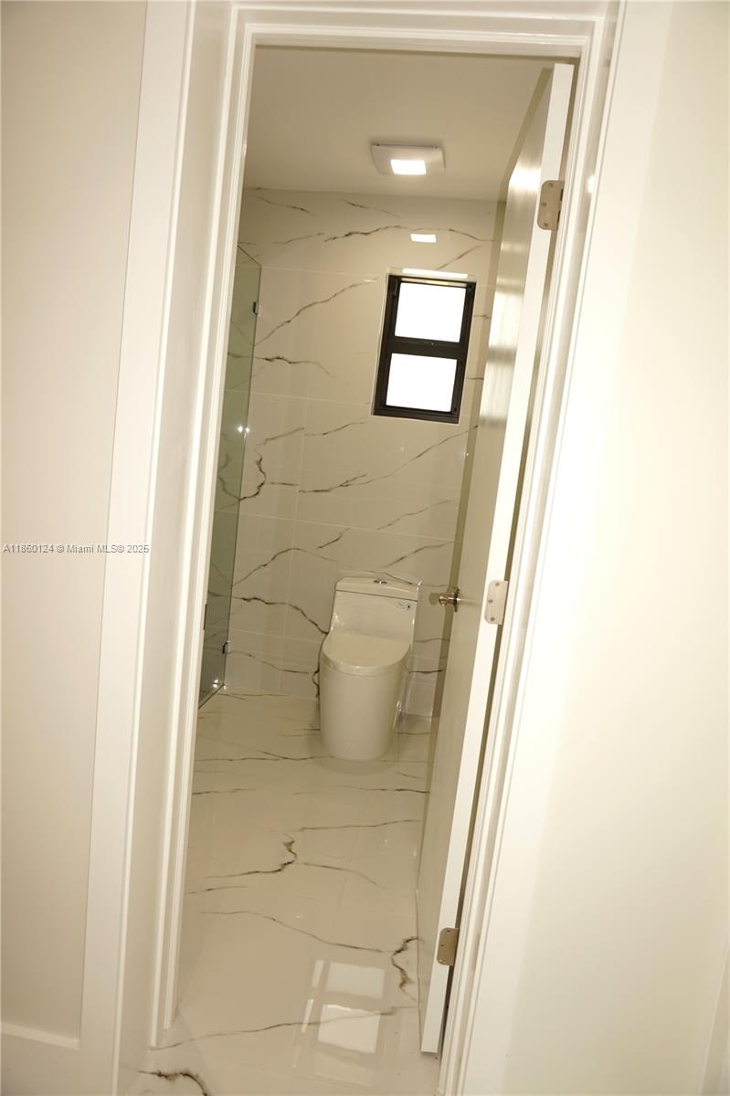 53 Northwest 68th Street Miami, FL 33150 - Photo 31 of 47 Bath 2