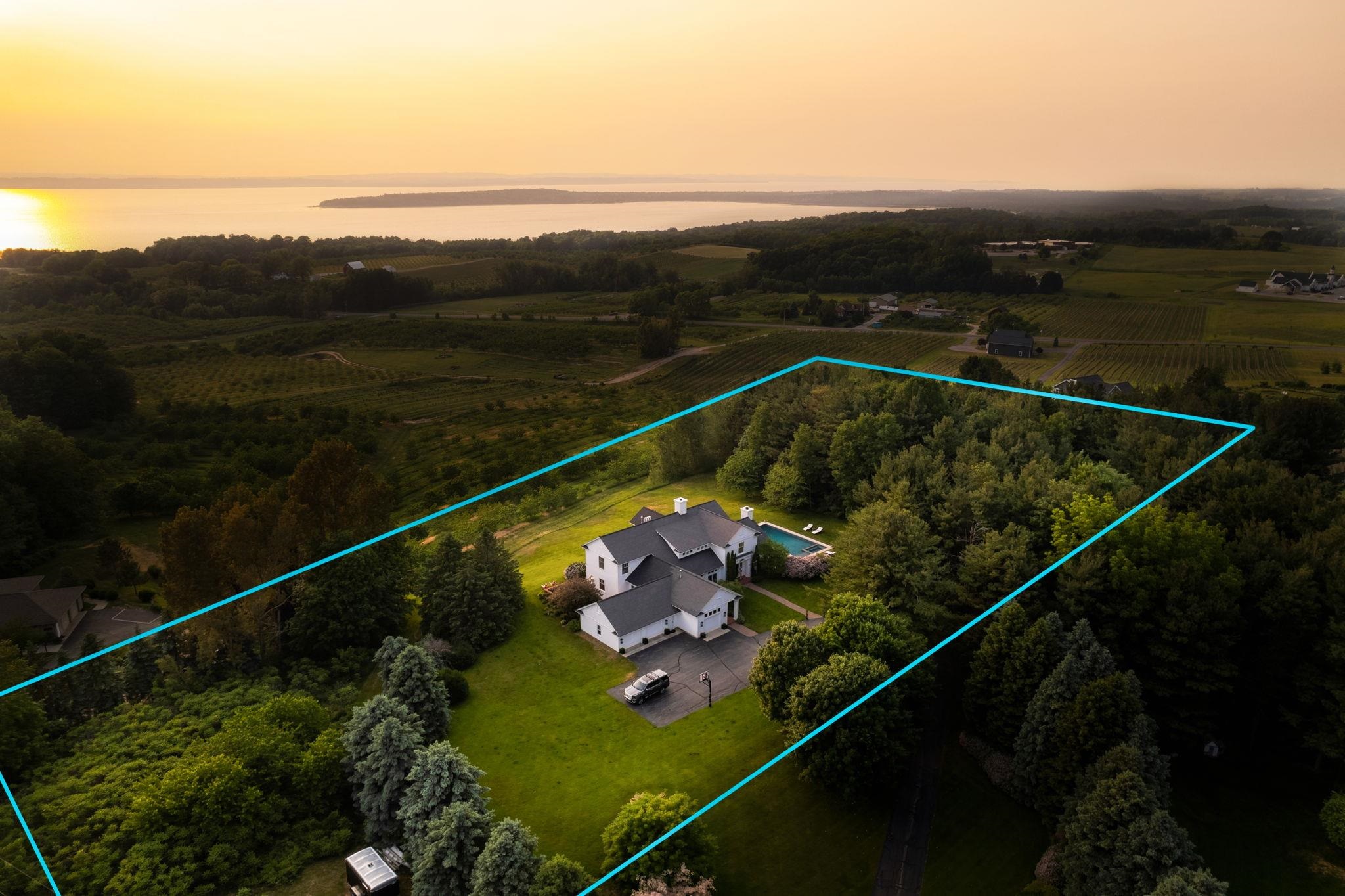 12335 Center Road Traverse City, MI 49686 - Photo 84 of 86