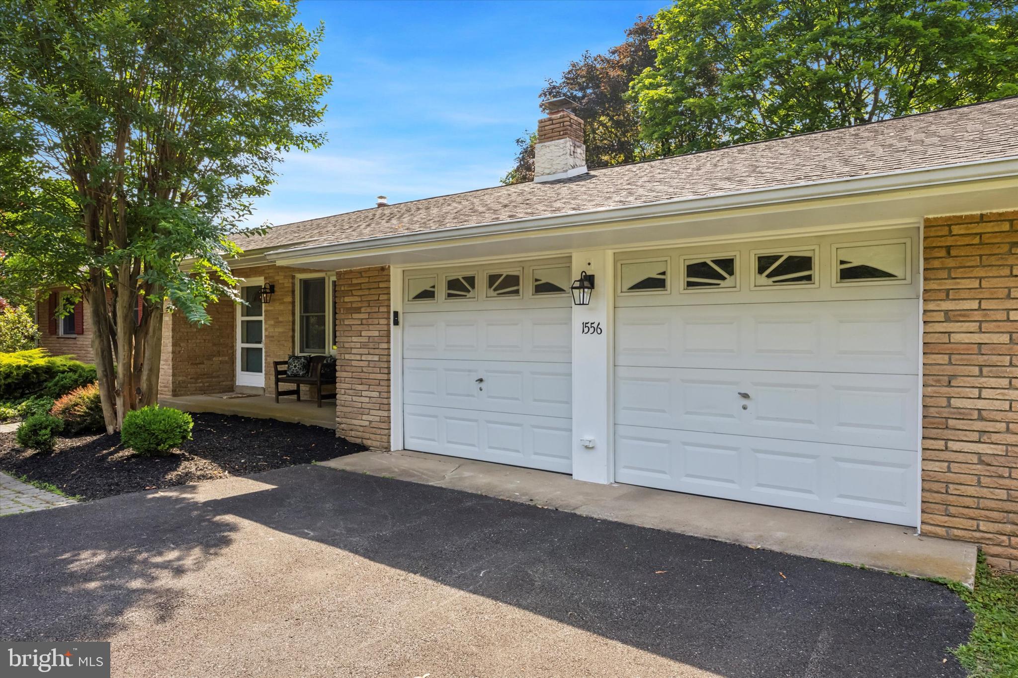 1556 Huntingdon Road Abington, PA 19001 - Photo 4 of 52