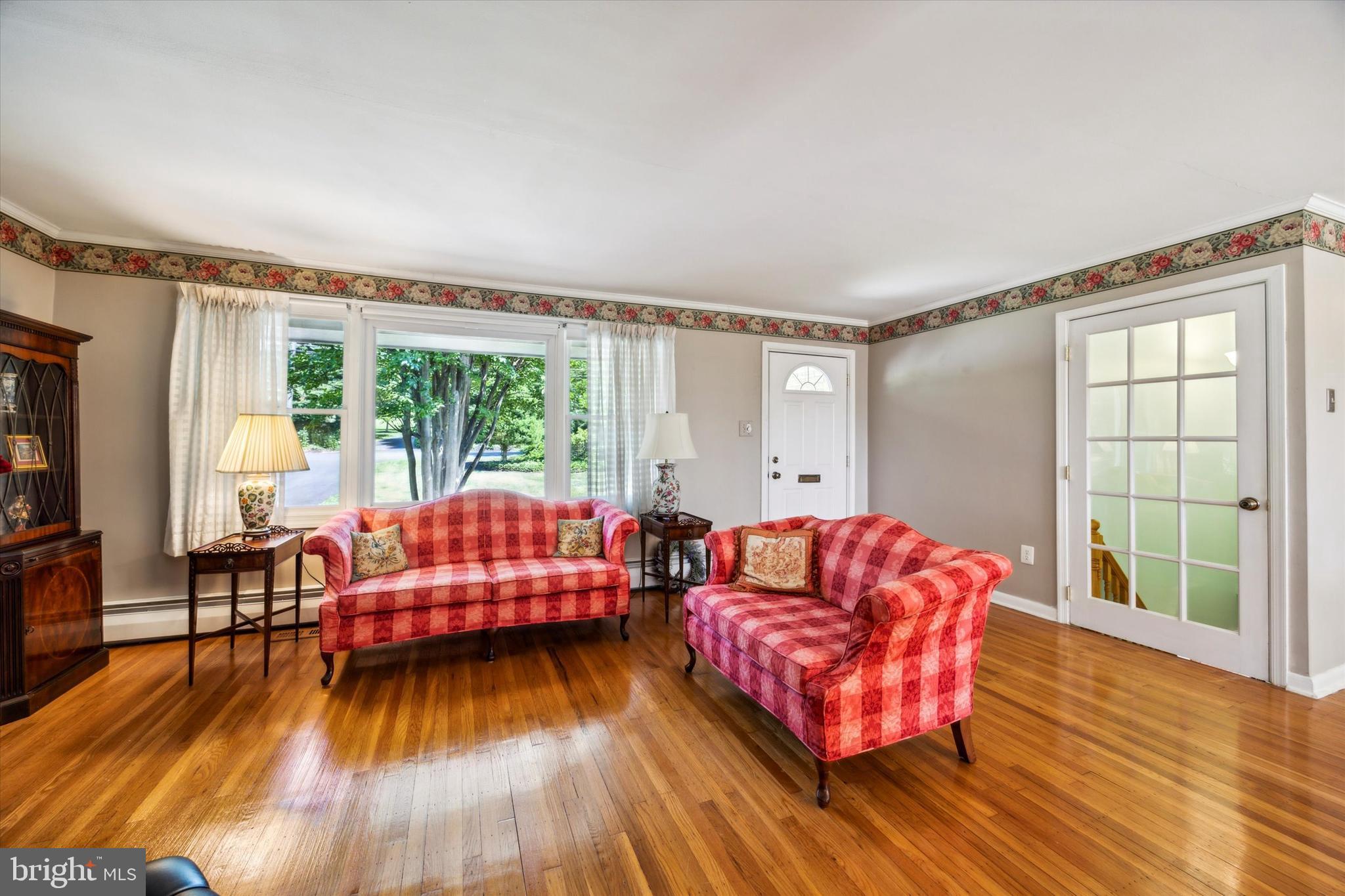 1556 Huntingdon Road Abington, PA 19001 - Photo 8 of 52