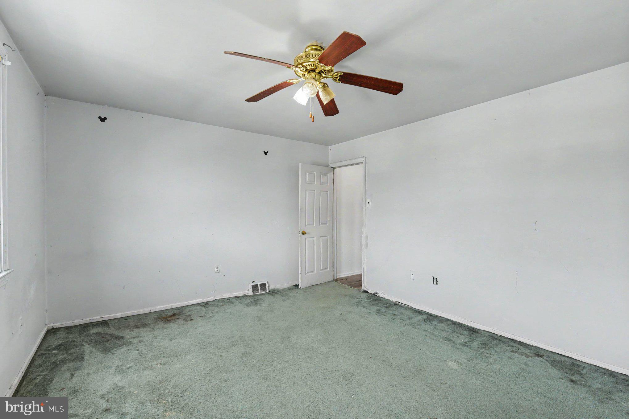 8133 Gray Haven Road Dundalk, MD 21222 - Photo 17 of 26