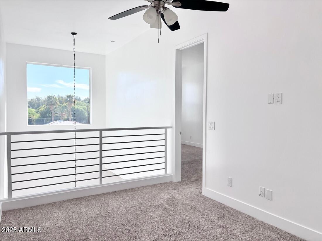 4050 North 12th Street, Unit 6 Phoenix, AZ 85014 - Photo 34 of 50 a view of a room with a window
