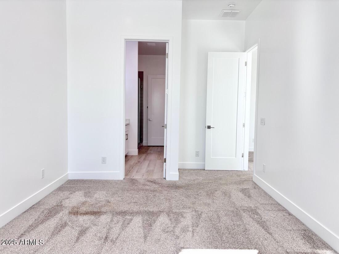 4050 North 12th Street, Unit 6 Phoenix, AZ 85014 - Photo 38 of 50 a view of an empty room