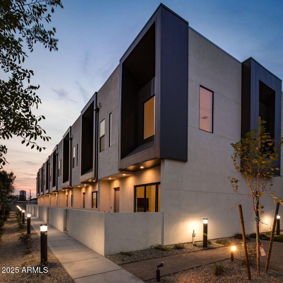 4050 North 12th Street, Unit 6 Phoenix, AZ 85014 - Photo 50 of 50 a front view of a building with street view