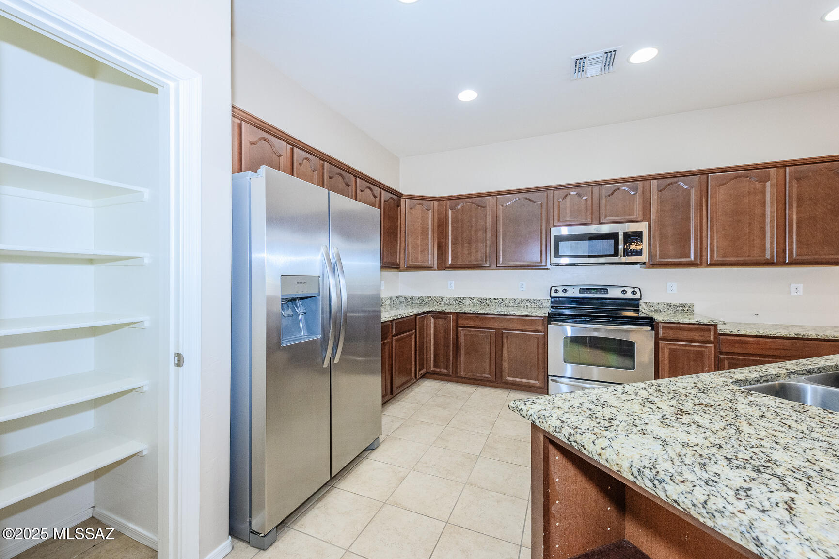 7805 East Treetop Road Tucson, AZ 85756 - Photo 10 of 43