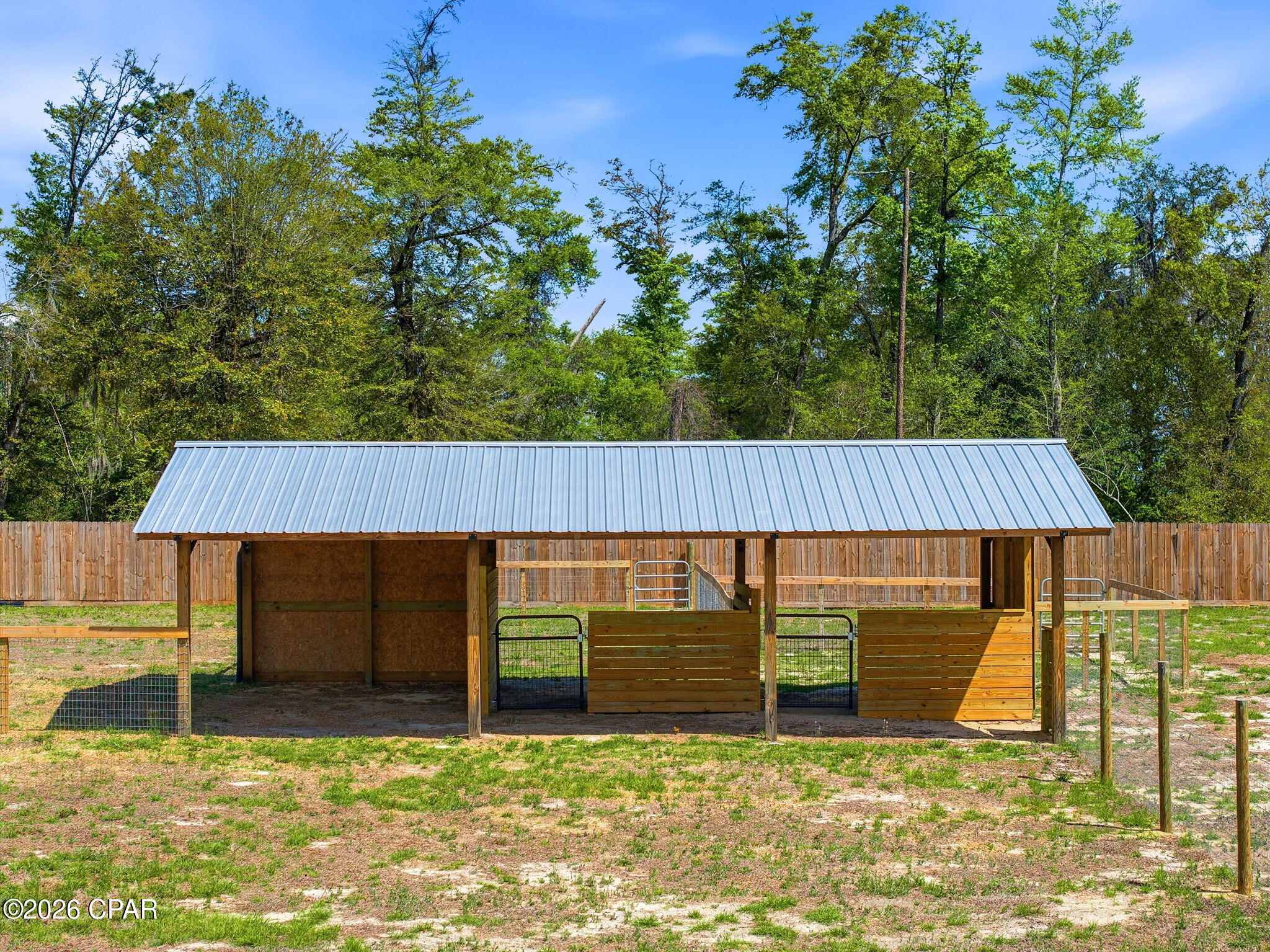 4025 Kirkpatrick Road Southport, FL 32409 - Photo 4 of 41