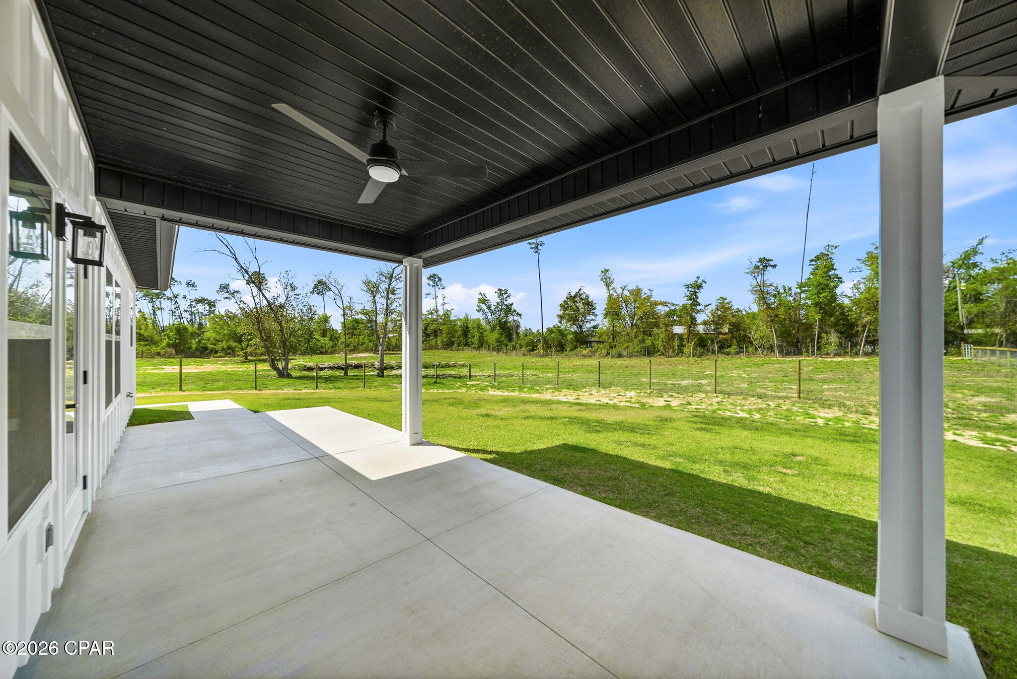 4025 Kirkpatrick Road Southport, FL 32409 - Photo 9 of 41