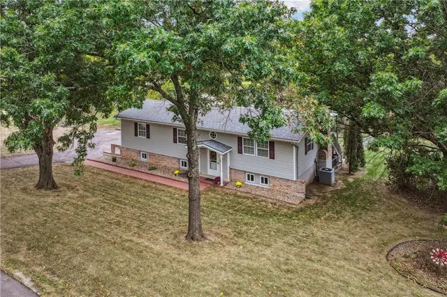 $380,000 | 13519 185th Street, Linwood, KS 66052