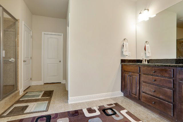 4096 Craigend Loop Gulf Shores, AL 36542 - Photo 18 of 21 Master Bathroom