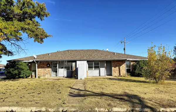 $65,000 | 102 Birch Street, Darrouzett, TX 79024