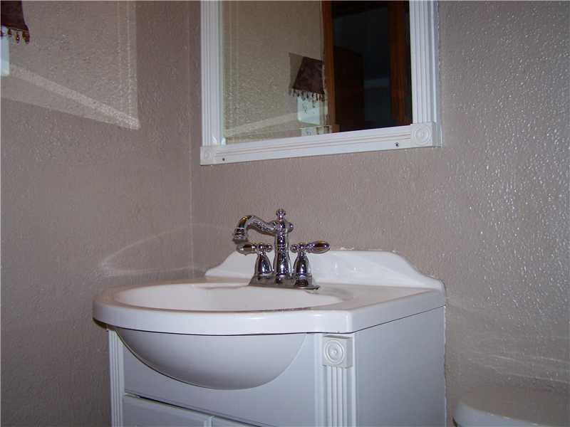 319 Lewis Road Greensburg, PA 15601 - Photo 16 of 21 Full Bath.