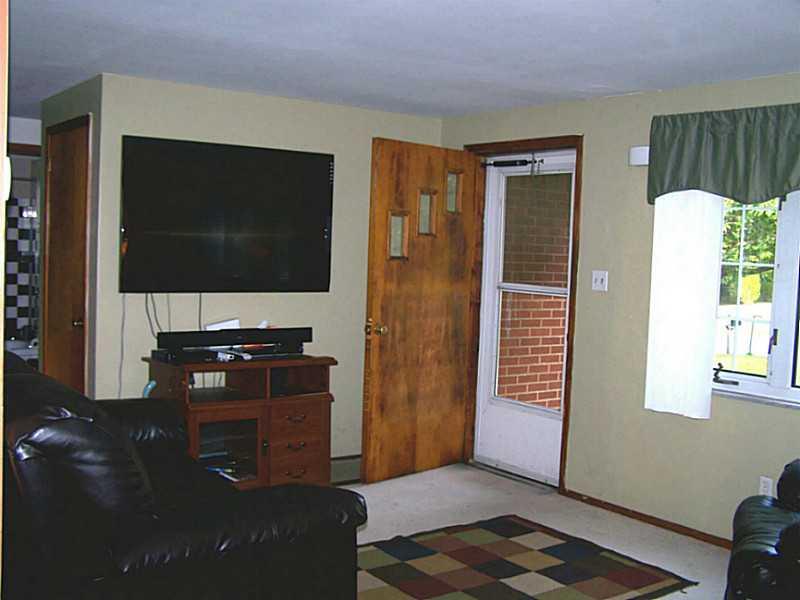 319 Lewis Road Greensburg, PA 15601 - Photo 9 of 21 Living Room. Another view of the living room