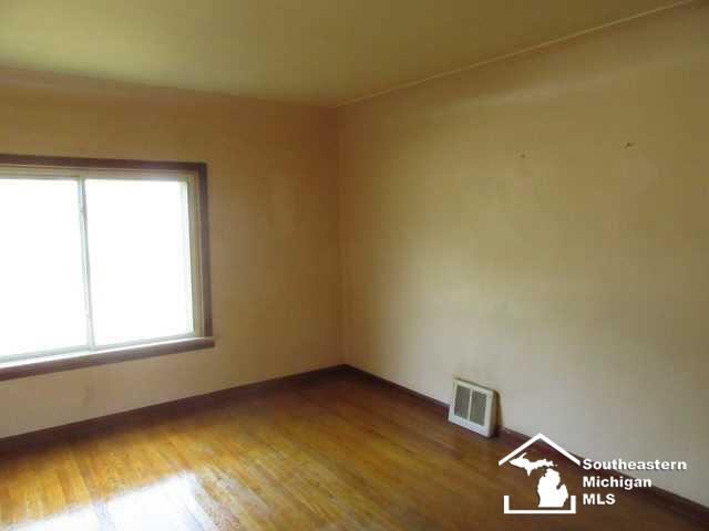 12474 Maxwell Road Carleton, MI 48117 - Photo 10 of 13