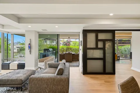 $1,890,000 | 7117 East Rancho Vista Drive, Unit 3006, Scottsdale, AZ 85251