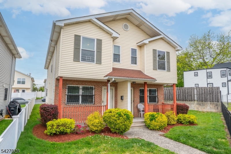 447 South 9th Street Newark, NJ 07103 - Photo 1 of 14