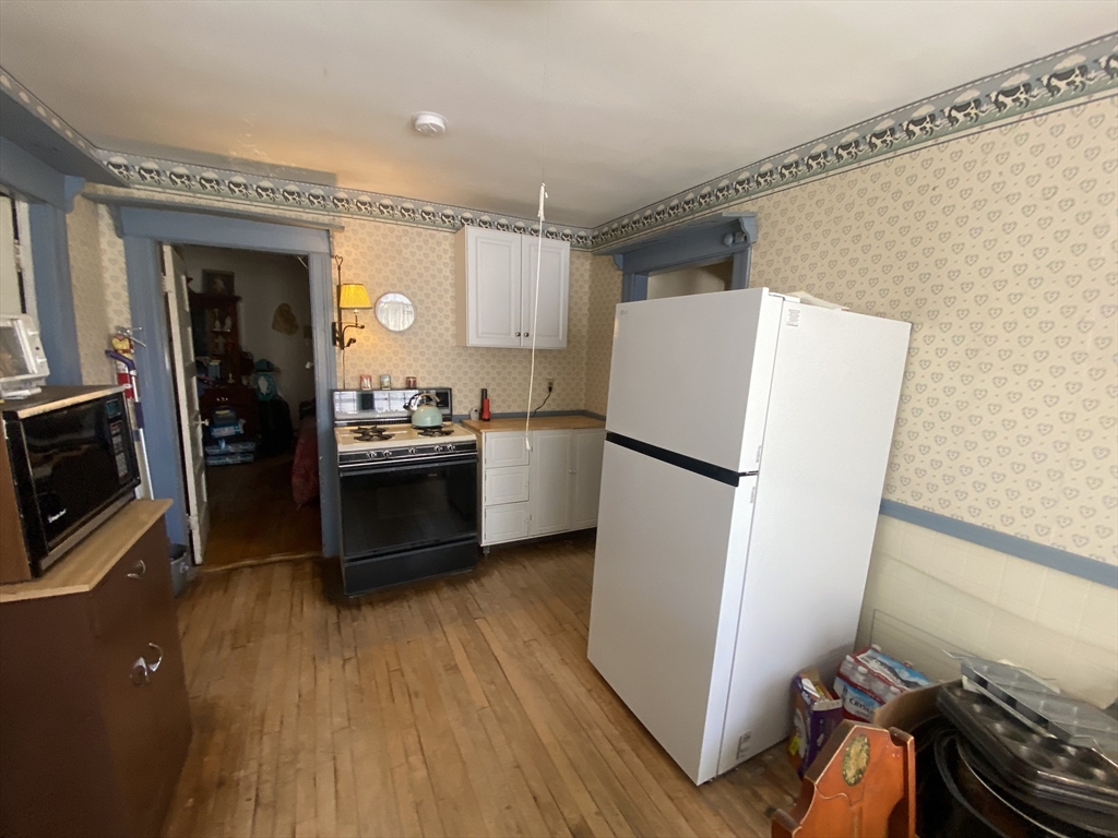 707 Main Street Oxford, MA 01537 - Photo 14 of 34