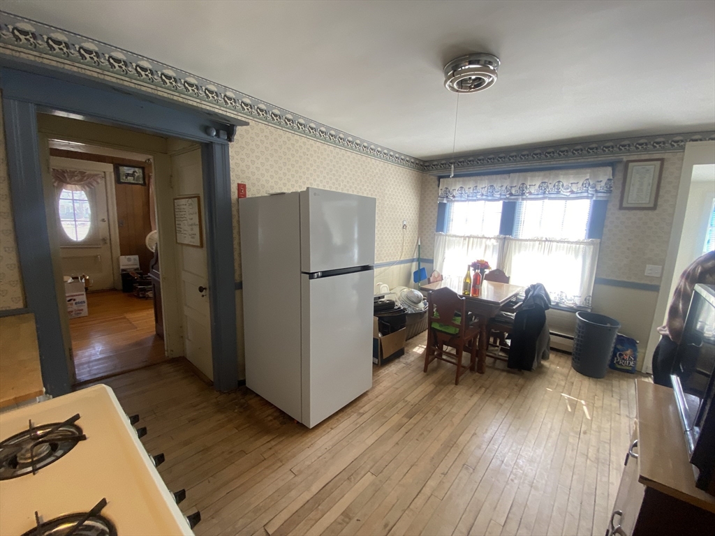 707 Main Street Oxford, MA 01537 - Photo 15 of 34