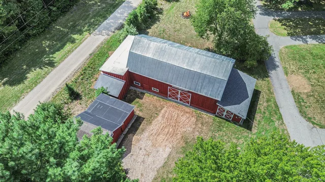 $1,250,000 | 13023 Gleason Lane, Fruitport, MI 49415