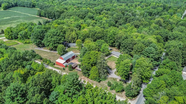 $1,250,000 | 13023 Gleason Lane, Fruitport, MI 49415