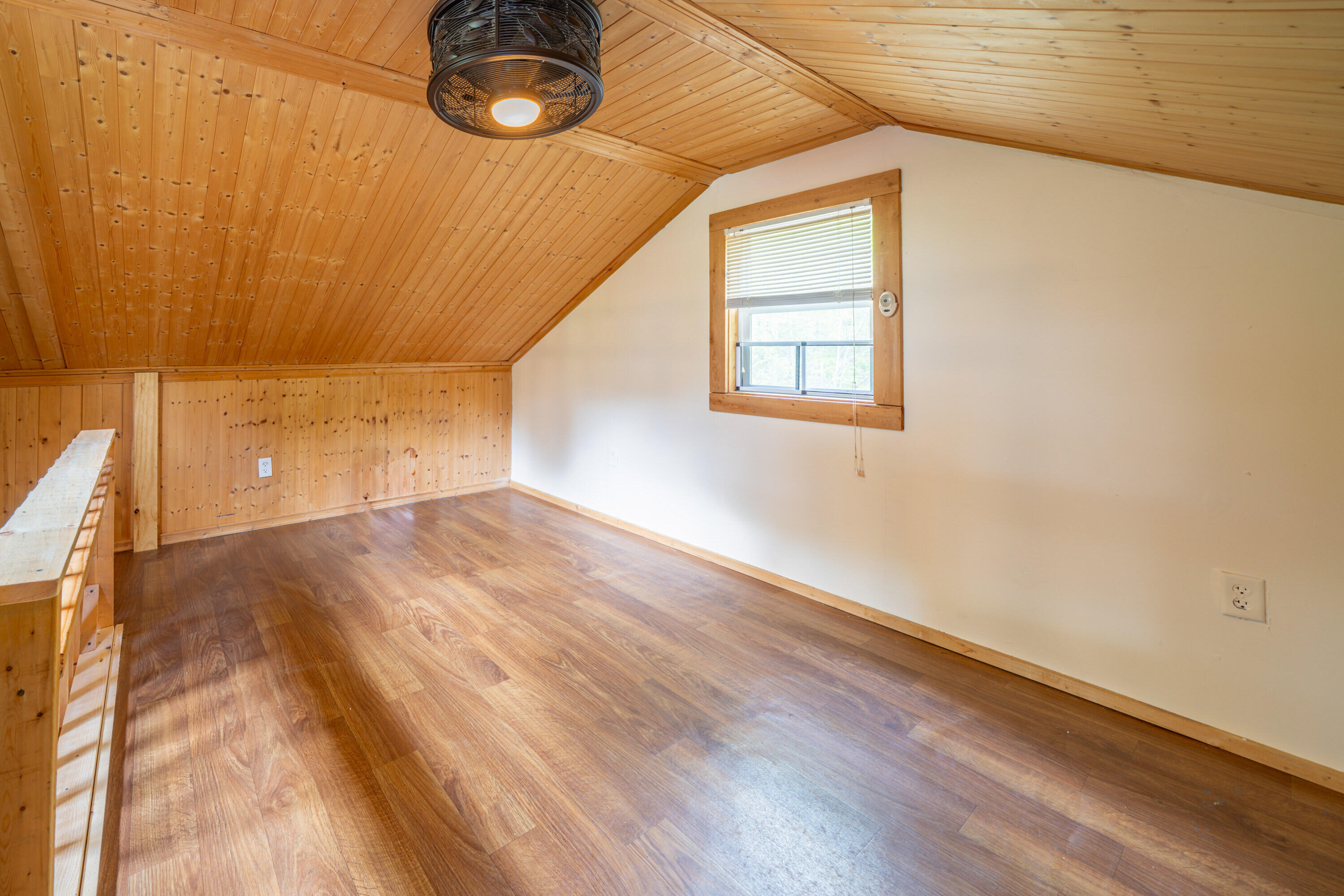 179 Page Road Jackson, ME 04921 - Photo 15 of 19 Loft