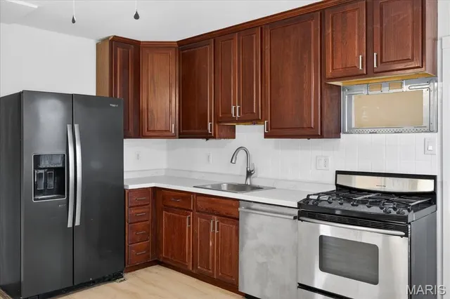 $1,950 | 3815 Bayless Avenue, St. Louis, MO 63125