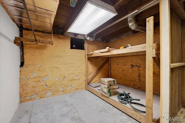 $1,950 | 3815 Bayless Avenue, St. Louis, MO 63125