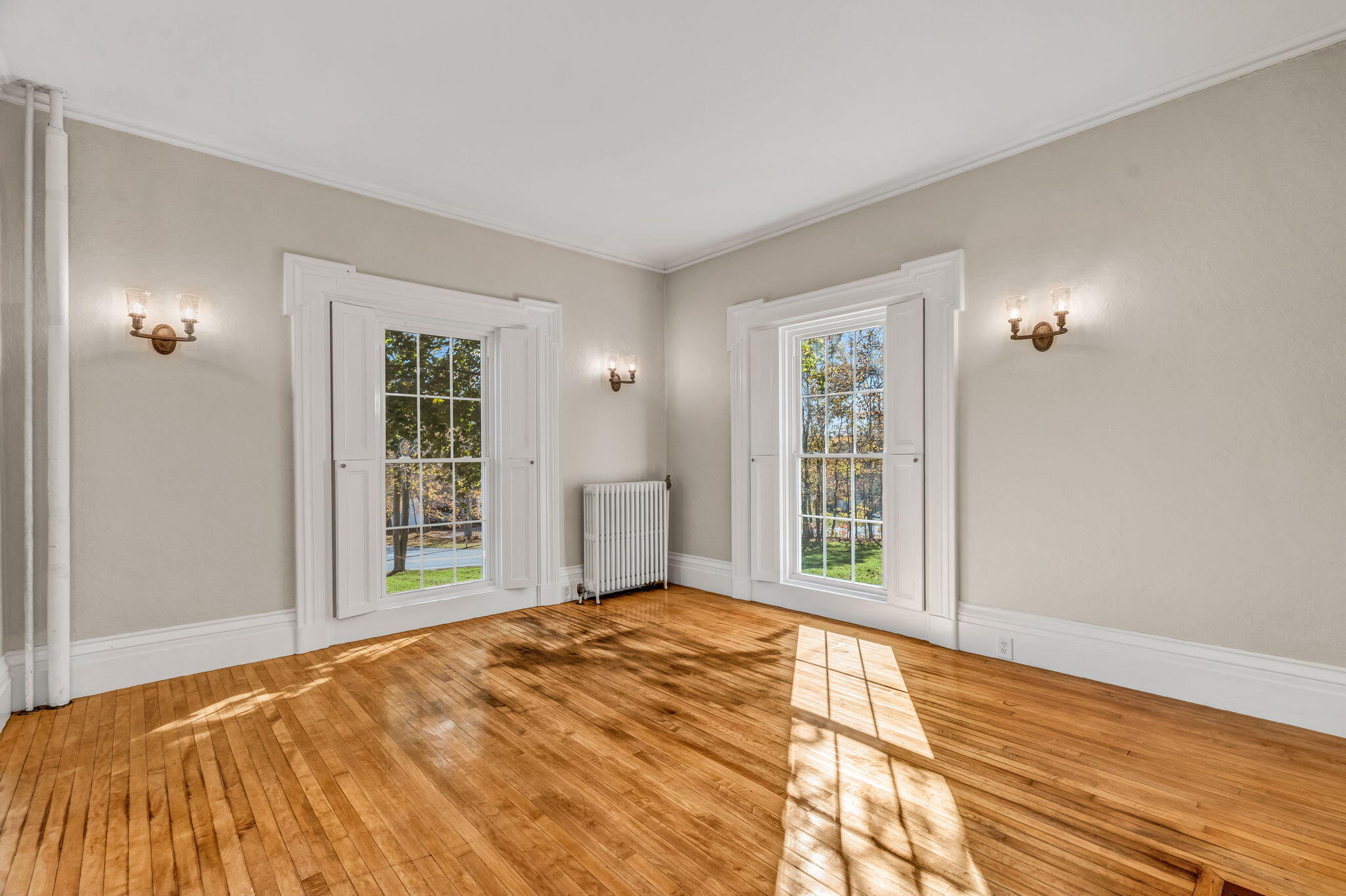 180 Main Road North Hampden, ME 04444 - Photo 30 of 129 Living room