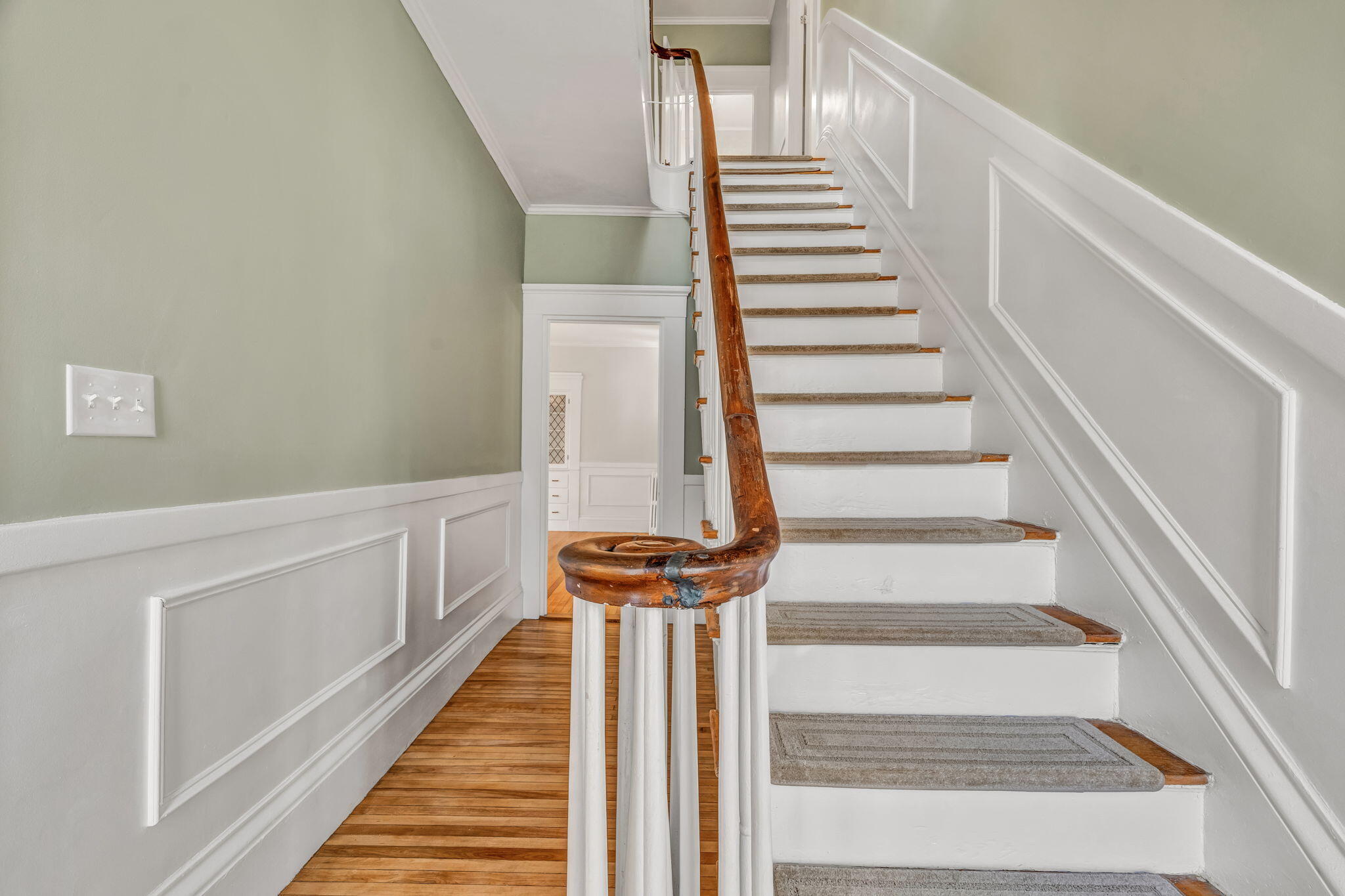 180 Main Road North Hampden, ME 04444 - Photo 41 of 129 Staircase