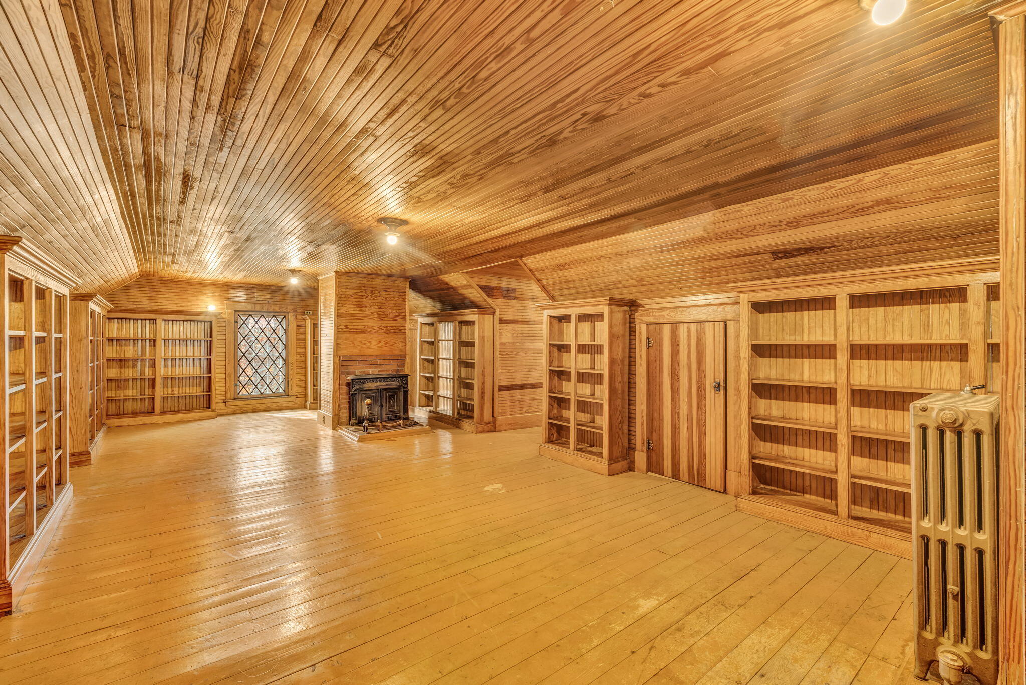 180 Main Road North Hampden, ME 04444 - Photo 71 of 129 3rd floor library, playroom, study