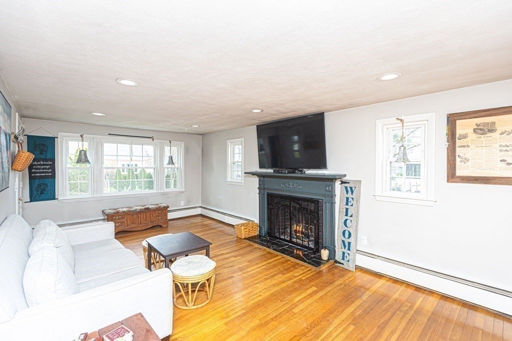 19 Sherman Road Dedham, MA 02026 - Photo 10 of 35 Gallery Image 10