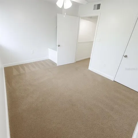 an empty room with an empty room