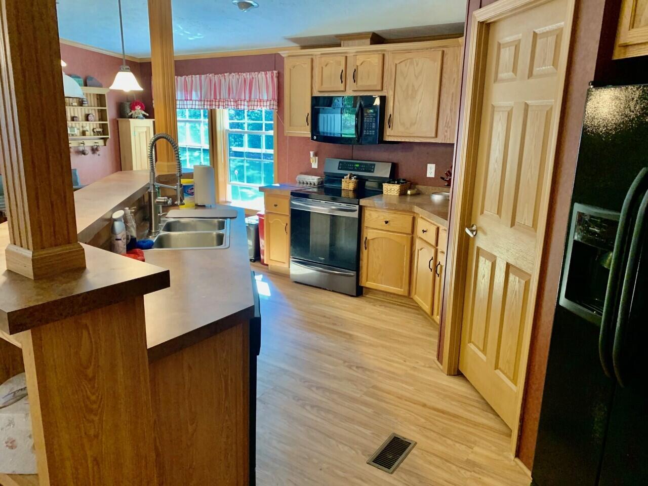 67 Albion Road Benton, ME 04901 - Photo 15 of 28 Kitchen