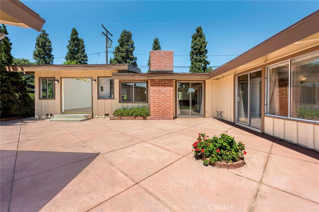 3357 Roxanne Avenue Long Beach, CA 90808 - Photo 17 of 52