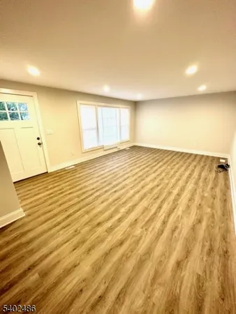$3,950 | 26 Garibaldi Street, Bernardsville, NJ 07924