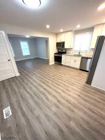 $4,000 | 26 Garibaldi Street, Bernardsville, NJ 07924