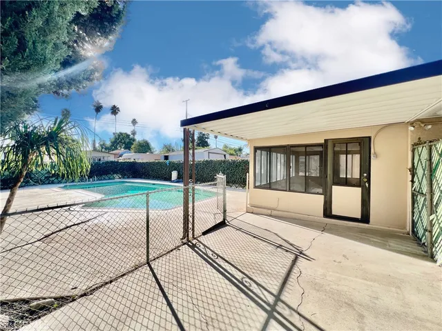 $549,900 | 8654 Greenpoint Avenue, Riverside, CA 92503