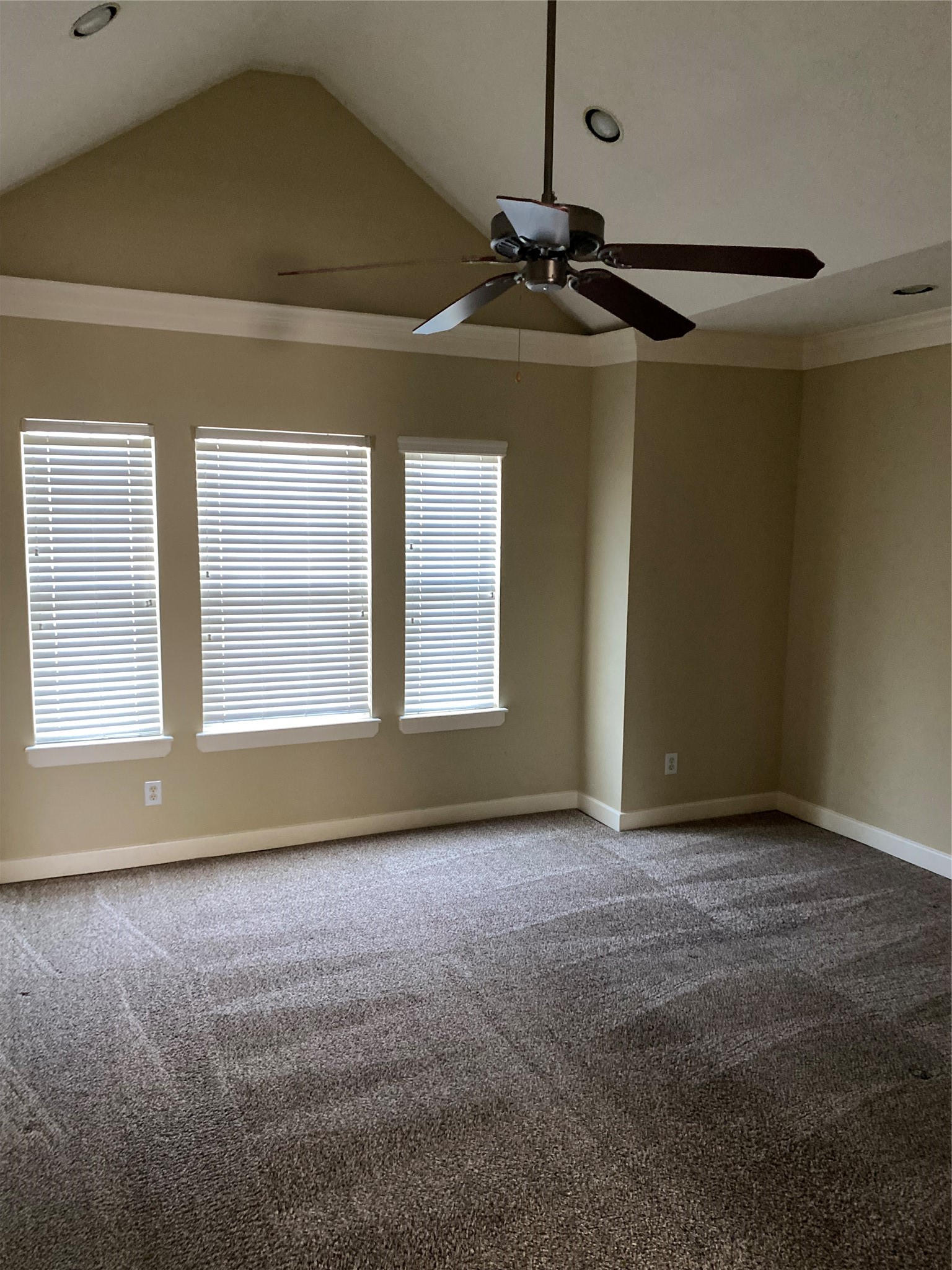 918 West 26th Street Houston, TX 77008 - Photo 8 of 19 a view of an empty room with a window