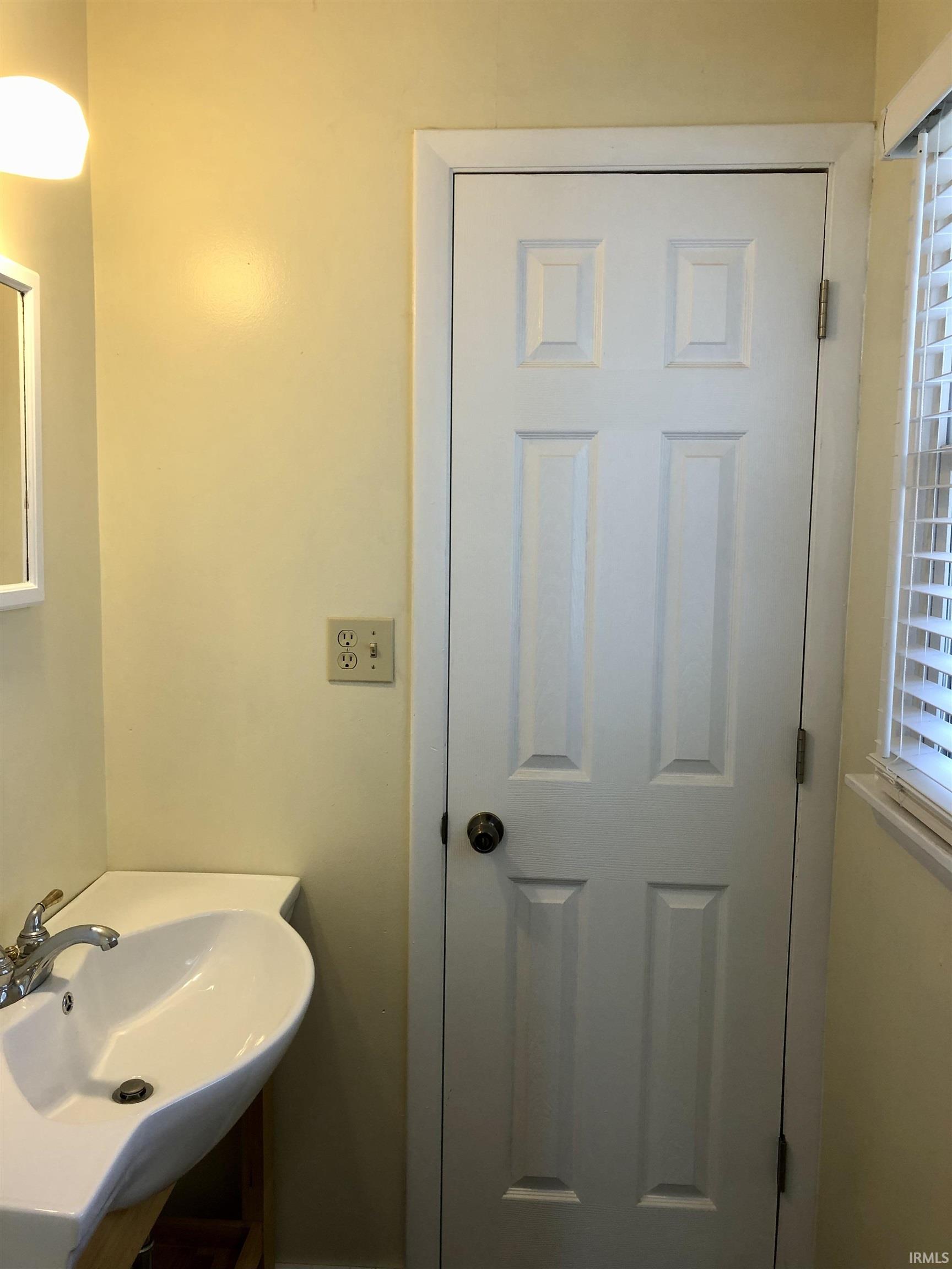 6020 Altadena Drive Fort Wayne, IN 46816 - Photo 20 of 33