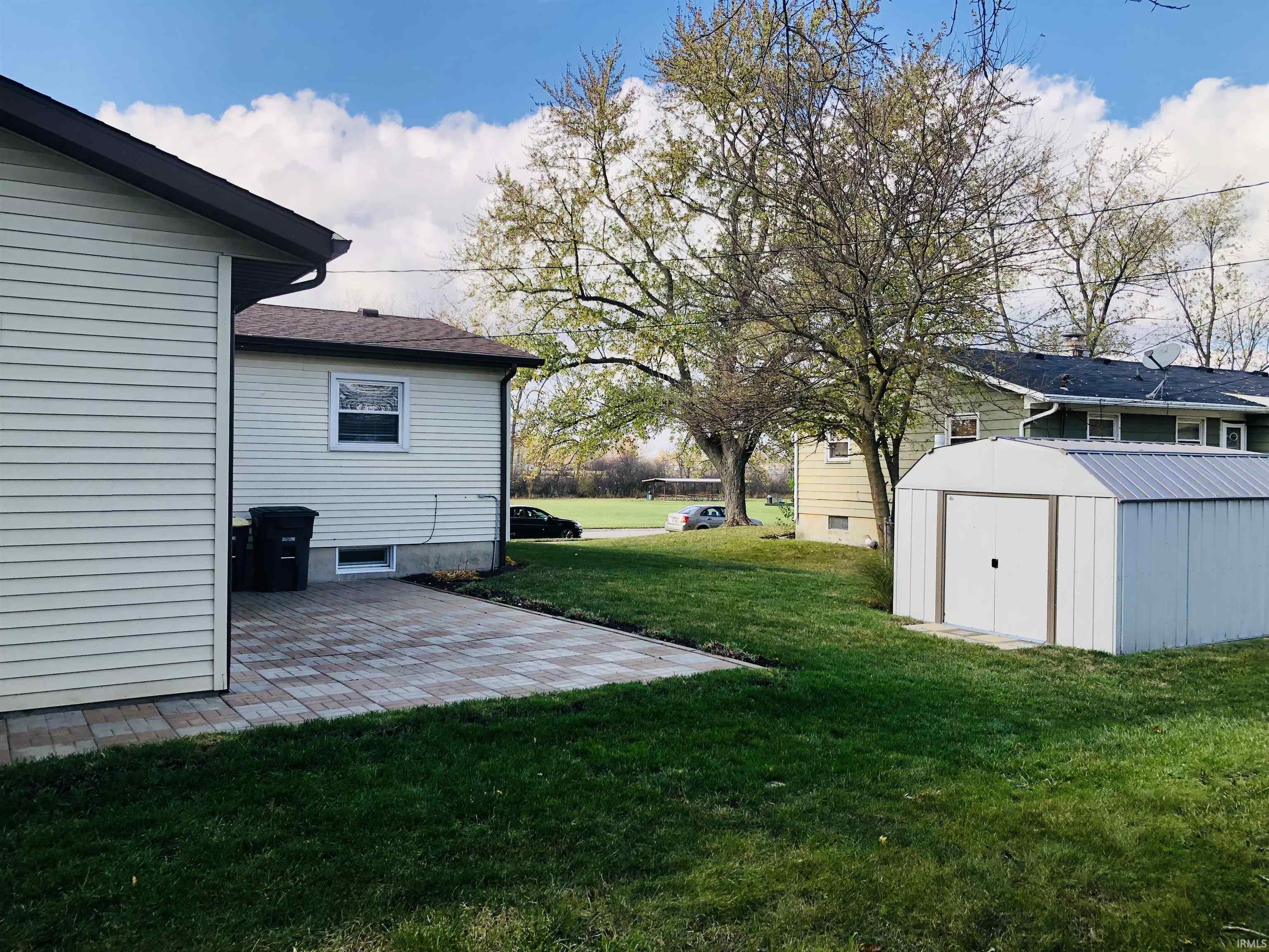 6020 Altadena Drive Fort Wayne, IN 46816 - Photo 5 of 33