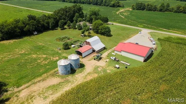 $727,400 | 16314 State Hwy K, Bloomfield, MO 63825