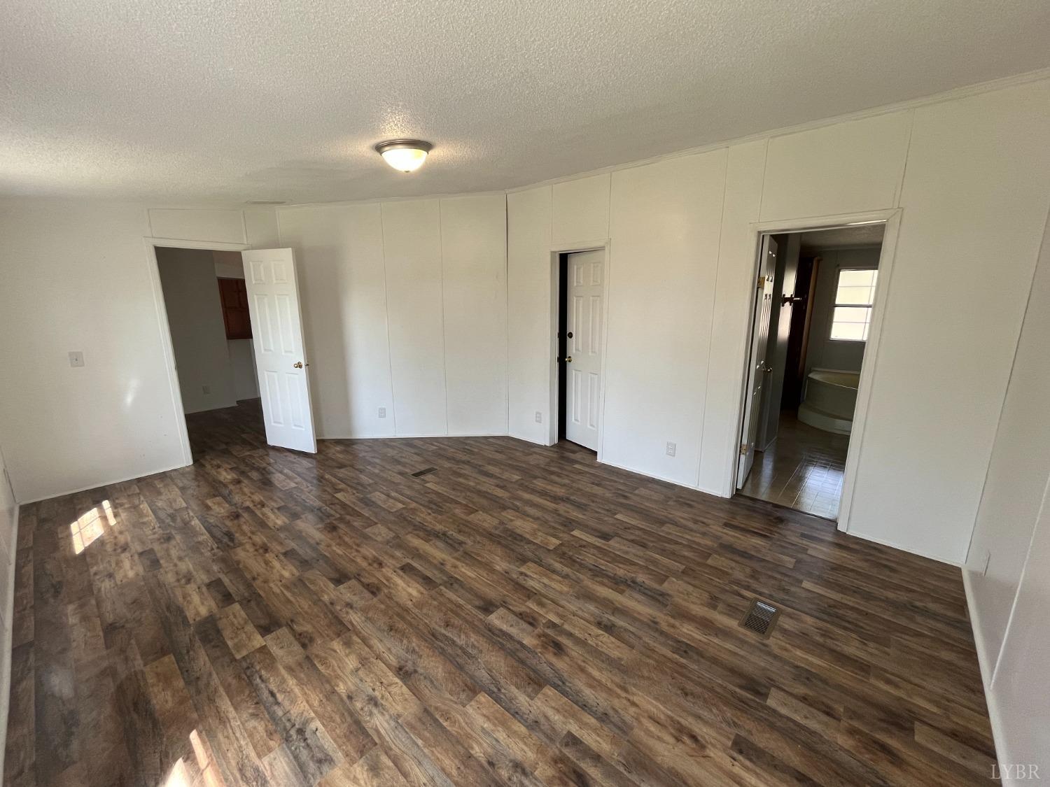 33 Pin Oak Court Evington, VA 24550 - Photo 4 of 19 a view of empty room