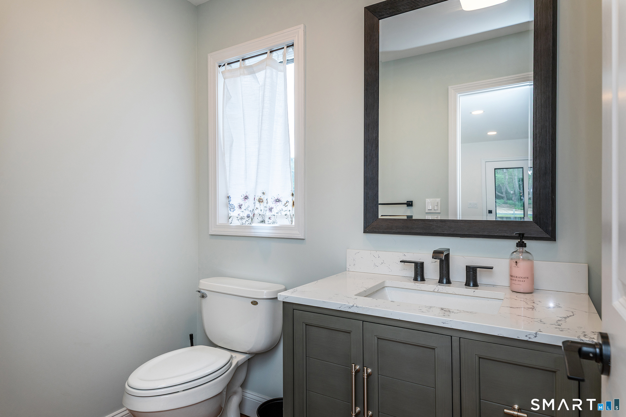 4 Breezy Hill Road Canton, CT 06019 - Photo 18 of 38 Remodeled main floor powder rom