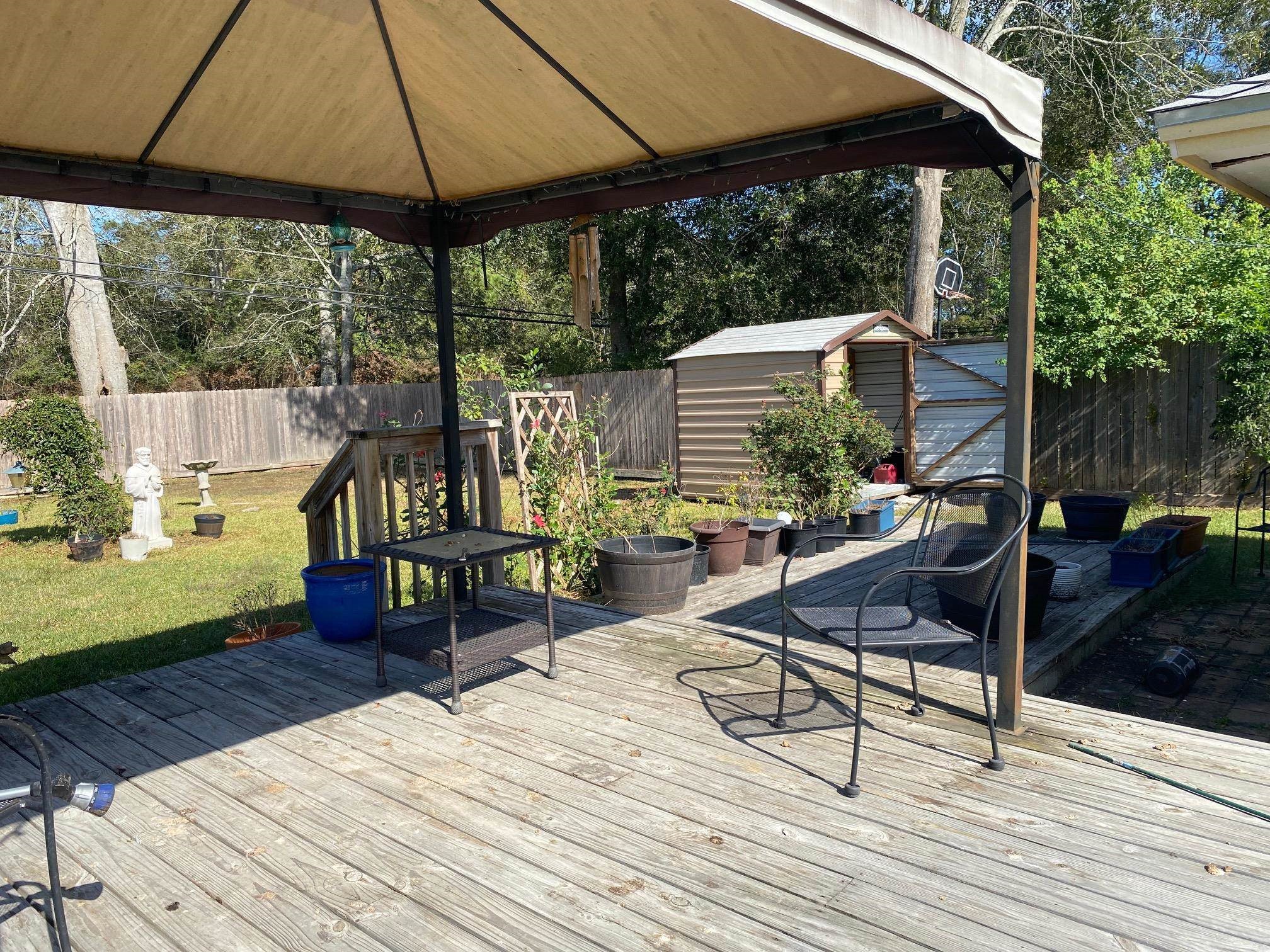 7735 Lawrence Drive Beaumont, TX 77708 - Photo 17 of 20